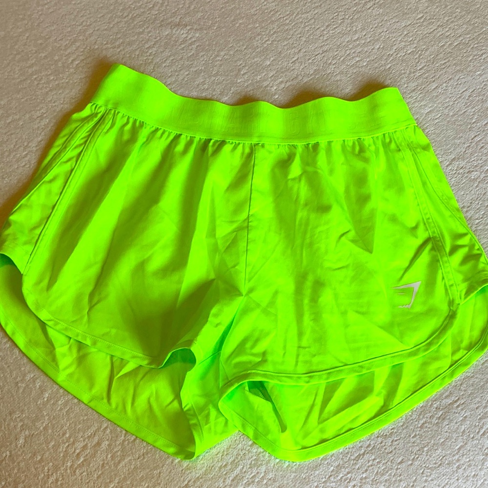 Worn once, excellent conditions.